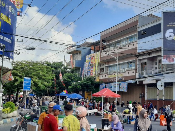 
 Pemkab Tulungagung Prediksi Perputaran Uang Di CFD Alun-Alun Lebih Dari 220 Juta