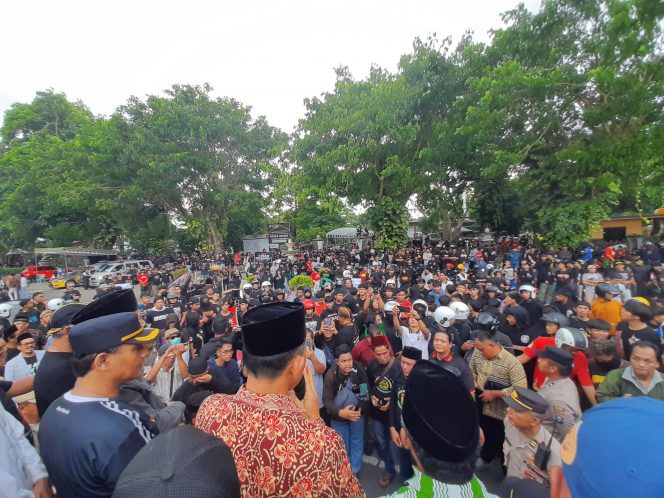 
 Aliansi Masyarakat Tulungagung Gelar Ujuk Rasa Tolak Kehadiran Kelompok Ba’alawi Di Tulungagung