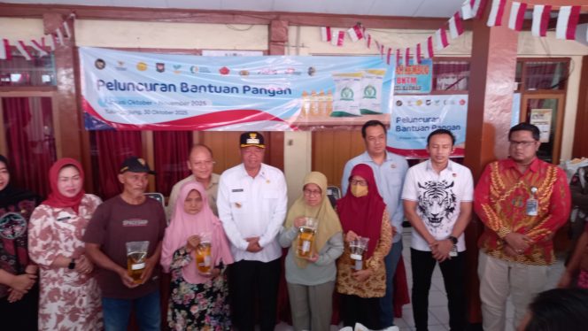 
 Pemkab dan Bulog Tulungagung Mulai Salurkan Beras Banpang