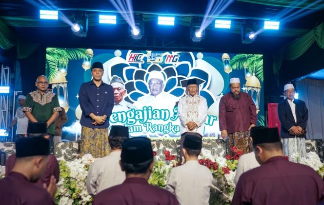 
 Warga Antusias Hadiri Haul Leluhur dan Pengajian Akbar Mayangkara Grub