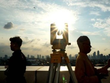 Ilustrasi Rukyatul Hilal