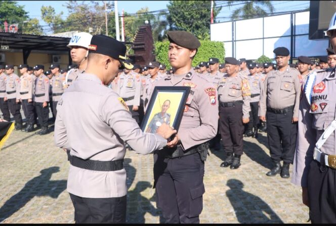 
 Anggota Polisi Polres Blitar Kota Dipecat Setelah Berulang Kali Menyalahgunakan Narkoba